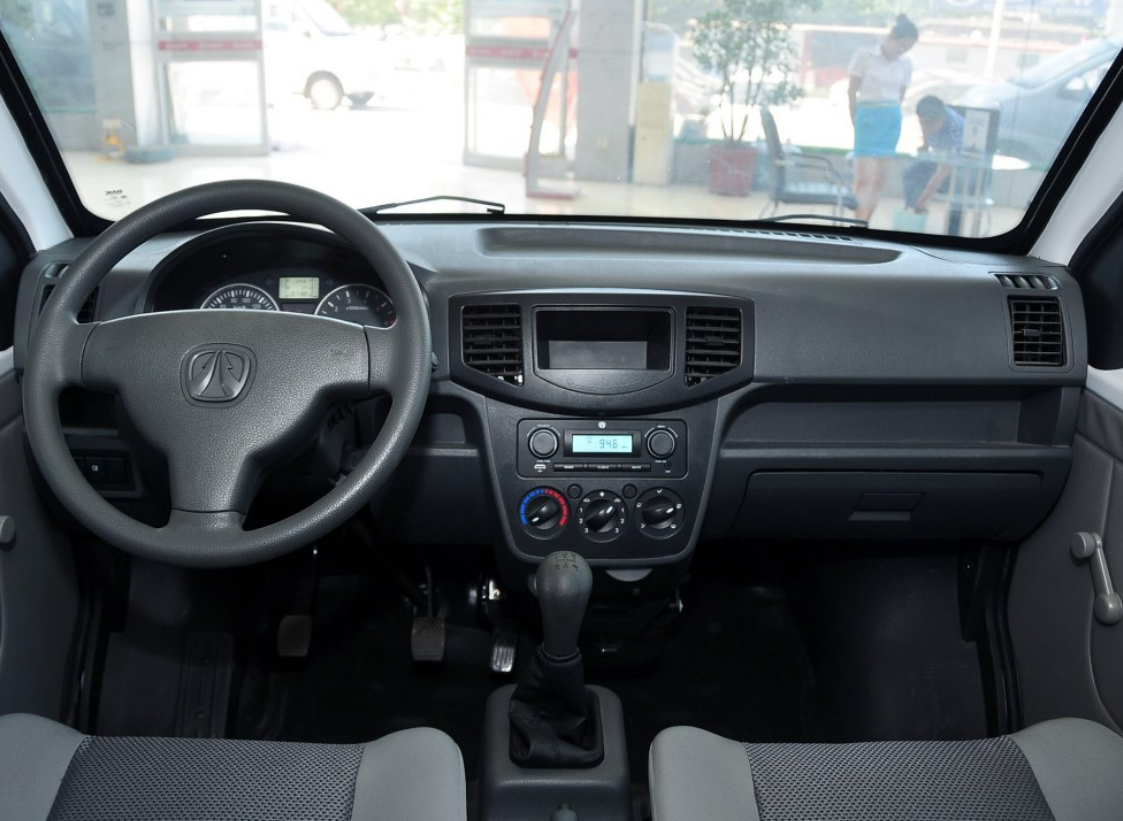 这样的北汽威旺205,动感霸气,你会喜欢吗