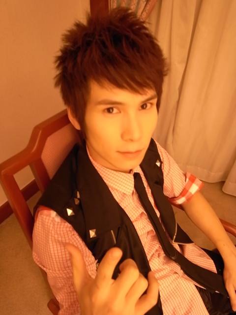 2013年,因为小马婚内出轨,在家中与妻子叶翎涵发生了激烈的争执,年近