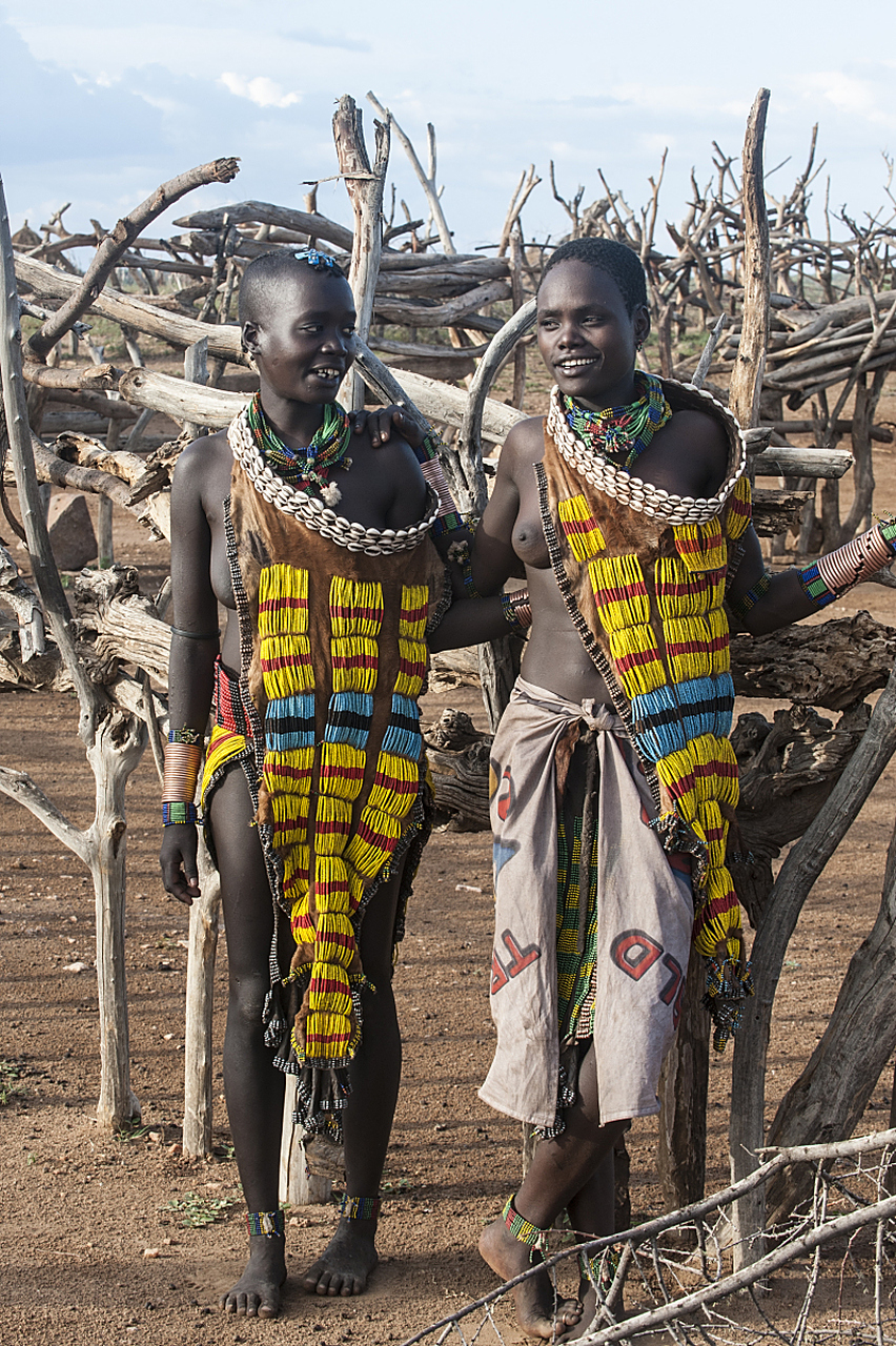沃达贝部落是一个位于非洲萨赫勒地区的古老部落,女性在这个部落中