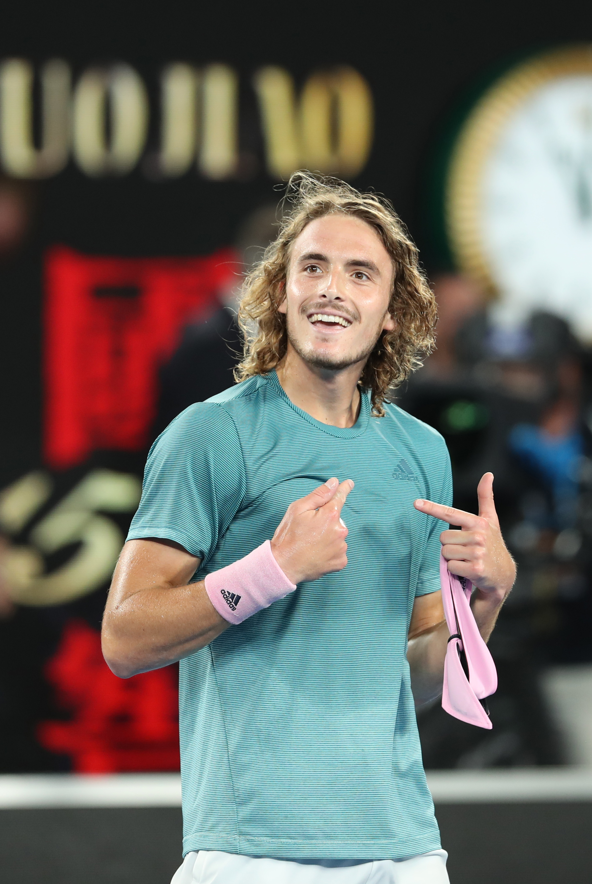 网球——澳网:齐齐帕斯淘汰费德勒