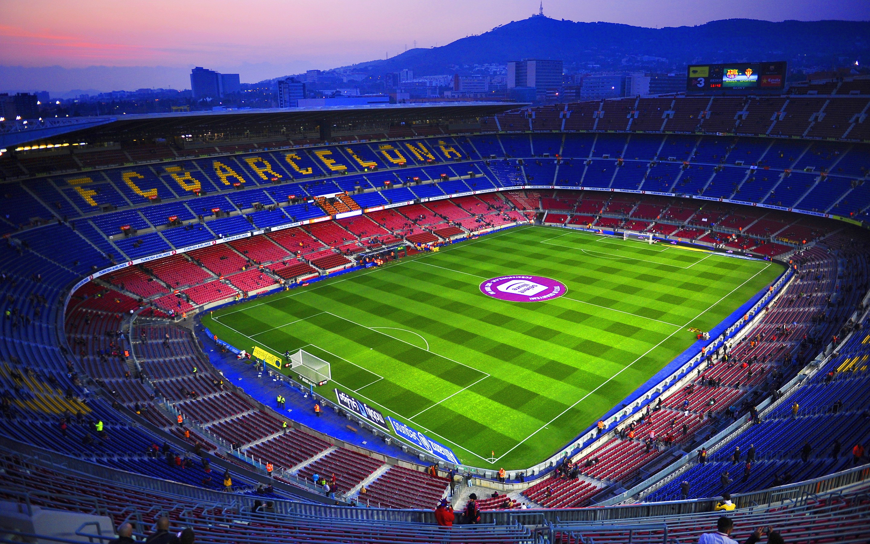 西班牙诺坎普球场,欧洲最大的体育场,球迷们最爱