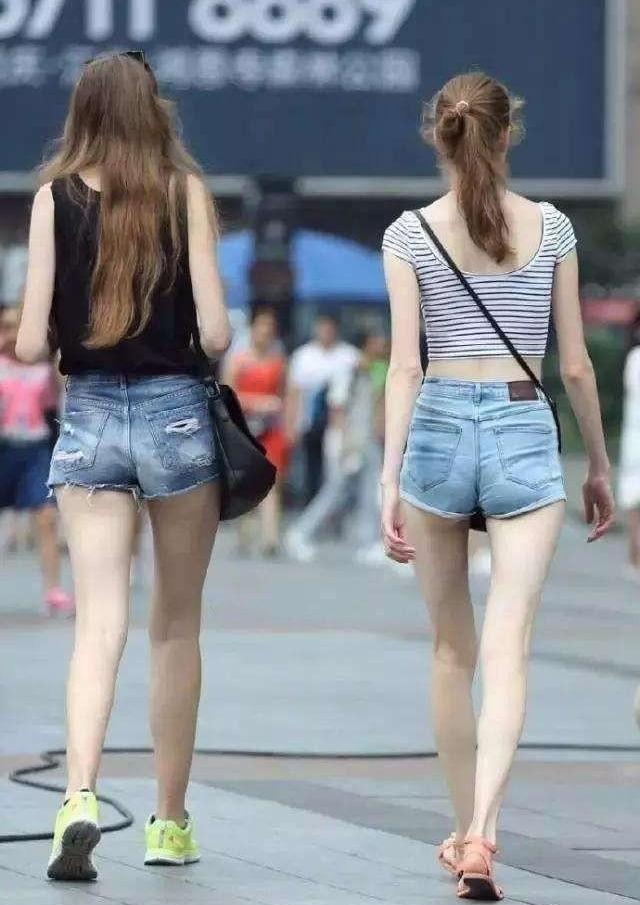 女生的短裤为什么普遍比男生短,男生穿这么短能好看吗?