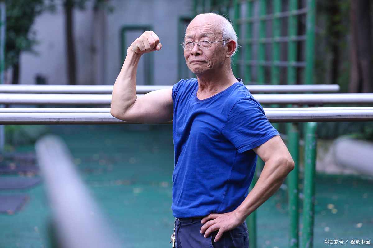64的岁单身大爷,退休工资4100块,寻找一位50岁以下有双保的女士
