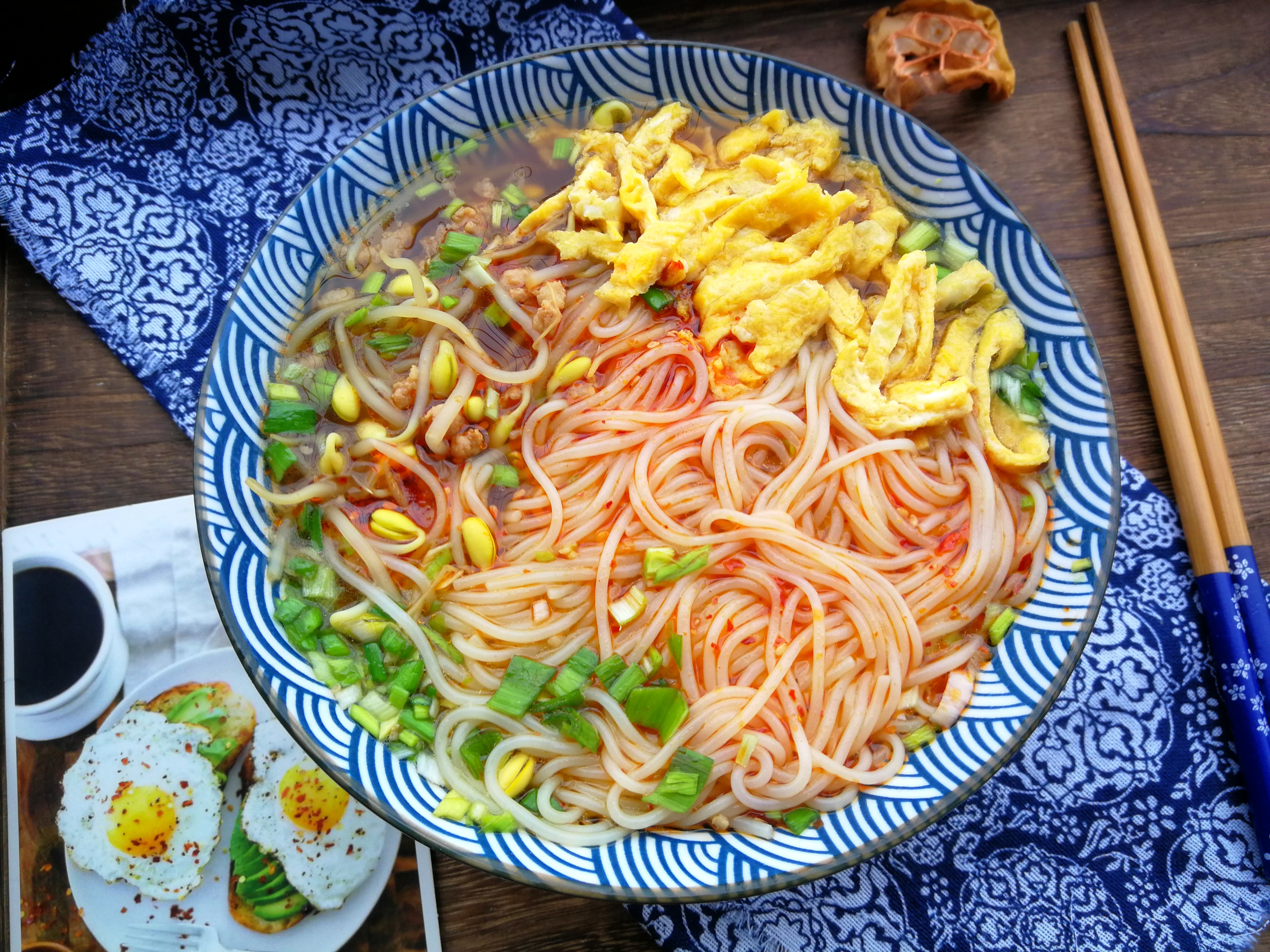 教你自己在家做米线,汤鲜味美,干净实惠,连吃3天都不腻