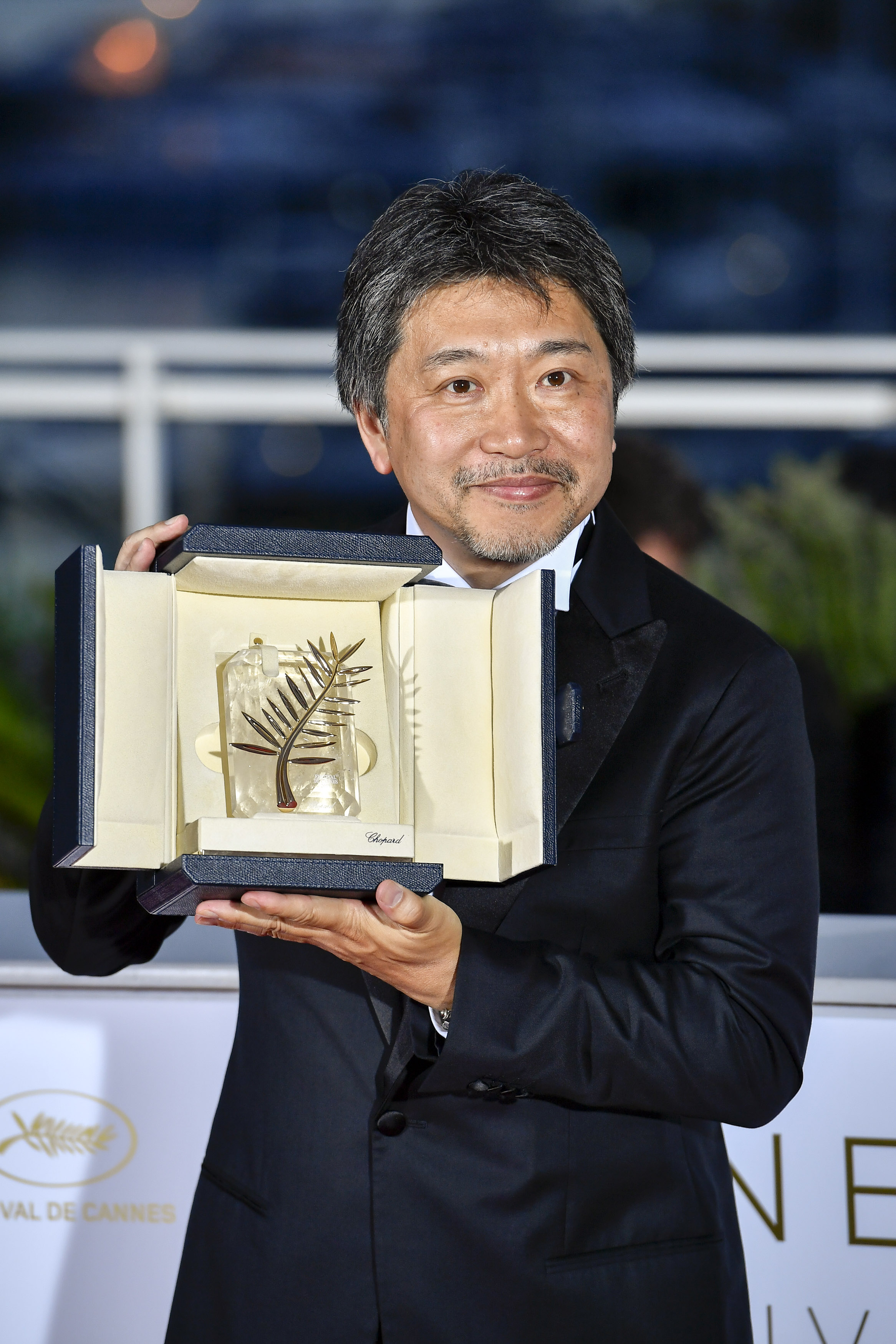 《小偷家族》斩获戛纳国际电影节最佳影片金棕榈奖(2)