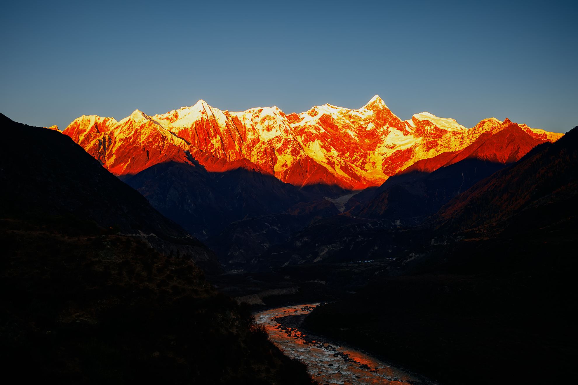 中国最大的山峰图片