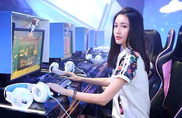 电竞行业发展至今,你如何看待电竞陪玩小姐姐?