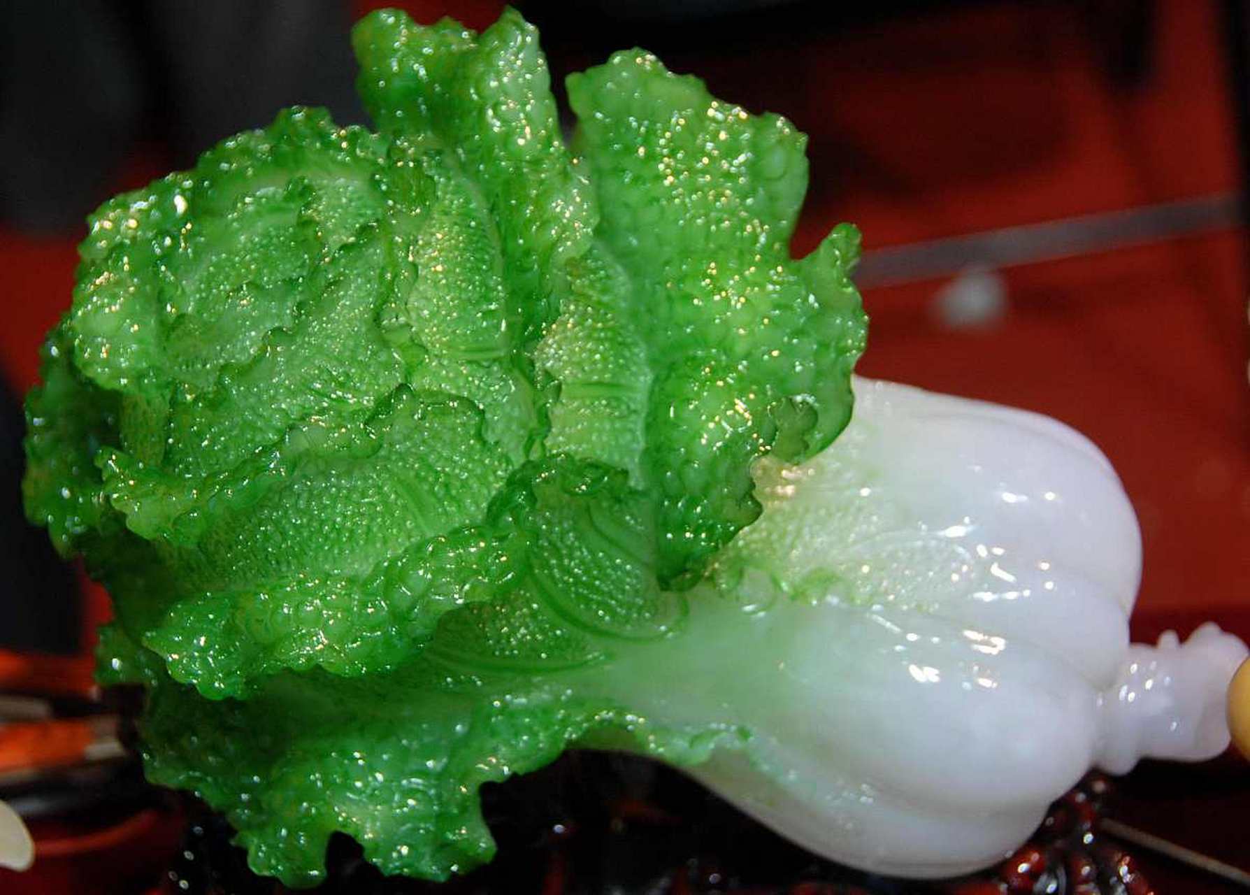 台北故宫博物院的翡翠白菜,传奇身世!