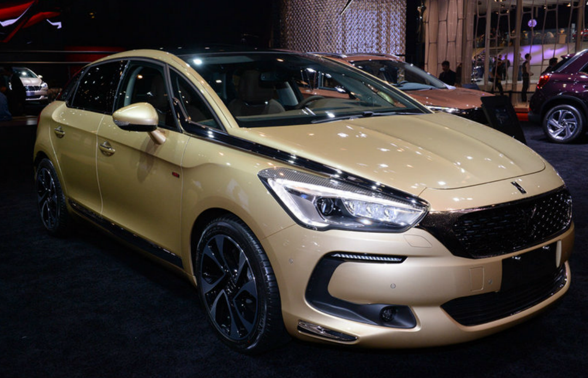 品鉴ds5之美,新颖的设计,符合年轻人审美