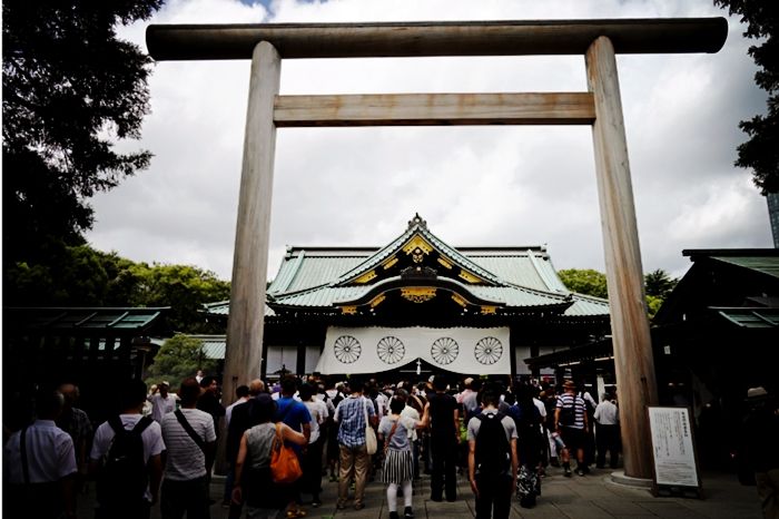 靖国神社疑遭泼墨图片