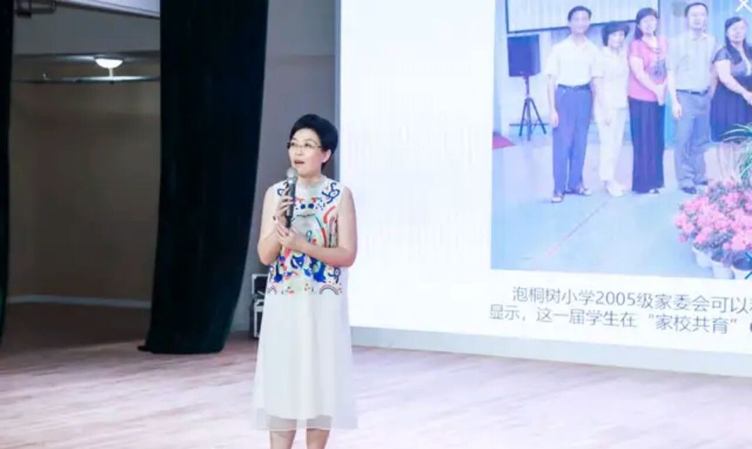 蛇形分班好还是按天赋分班好?都不是!这种"拼爹"的方式最公平