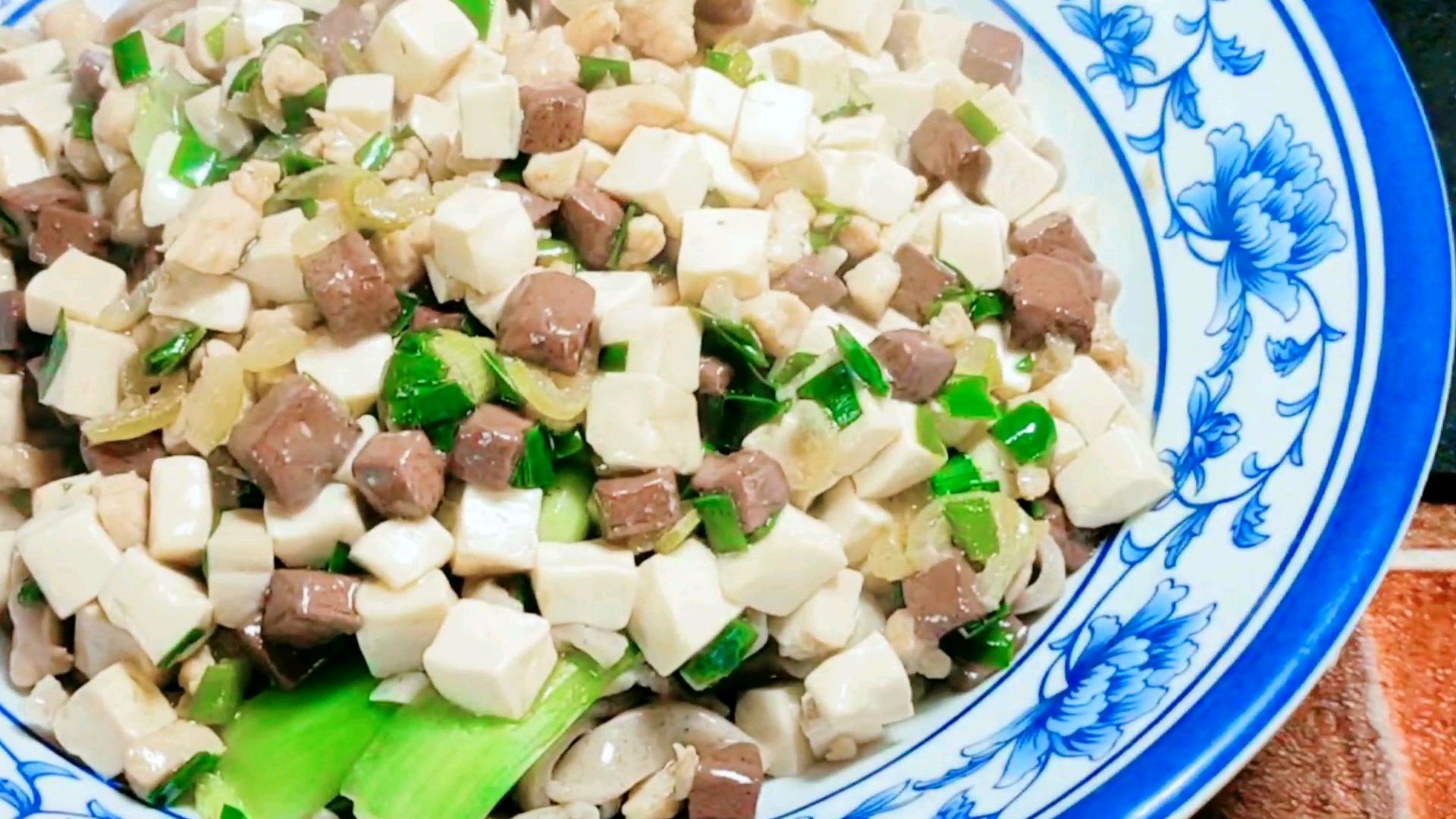 家常版豆腐肉丁打卤面
