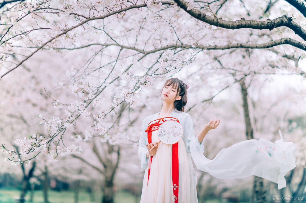 古风图片唯美女子樱花图片