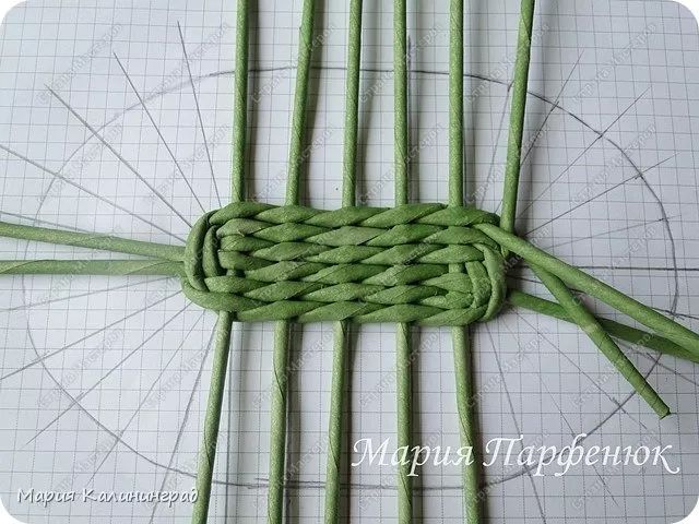 diy手工制作:废物利用旧报纸编花篮,收纳筐