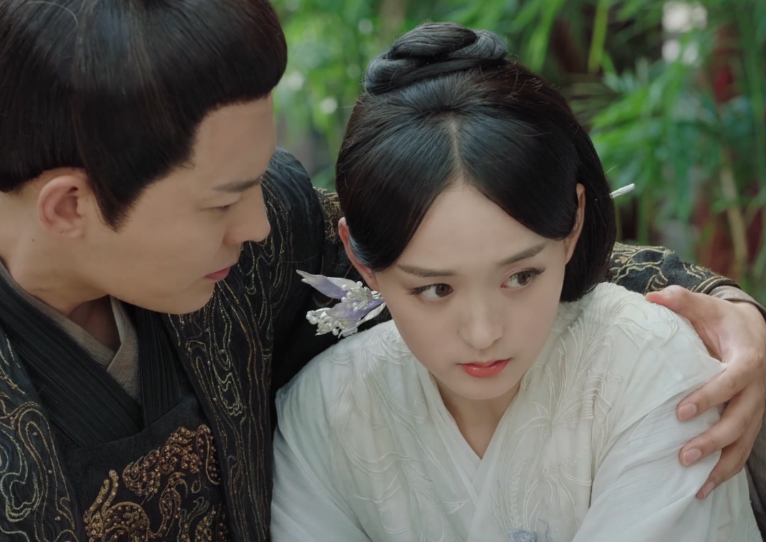 《凤弈》叶凝芝侍寝不是处子之身,怀孕6月后遭皇上灌下堕胎药!