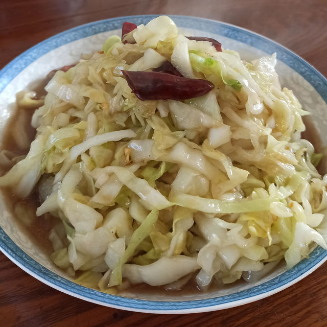 酸辣包菜丝,酸辣开胃,鲜爽营养