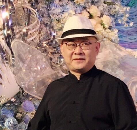 47岁刀郎近照曝光,发福了许多,网友:岁月到底对他做了什么?