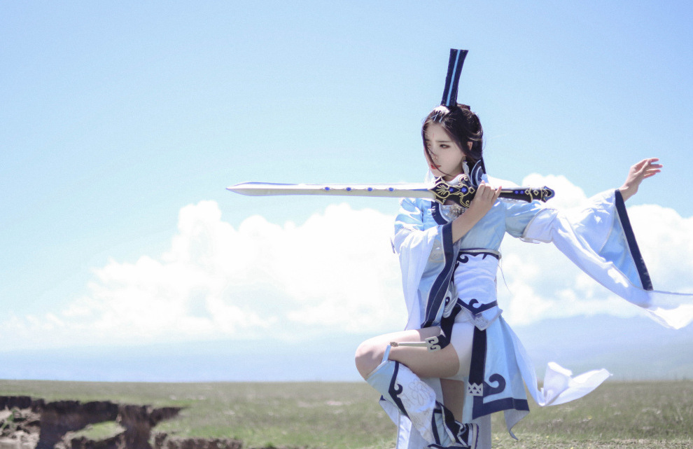 剑网3破军道姑cos:以手中三尺长剑,镇四方八秒山河