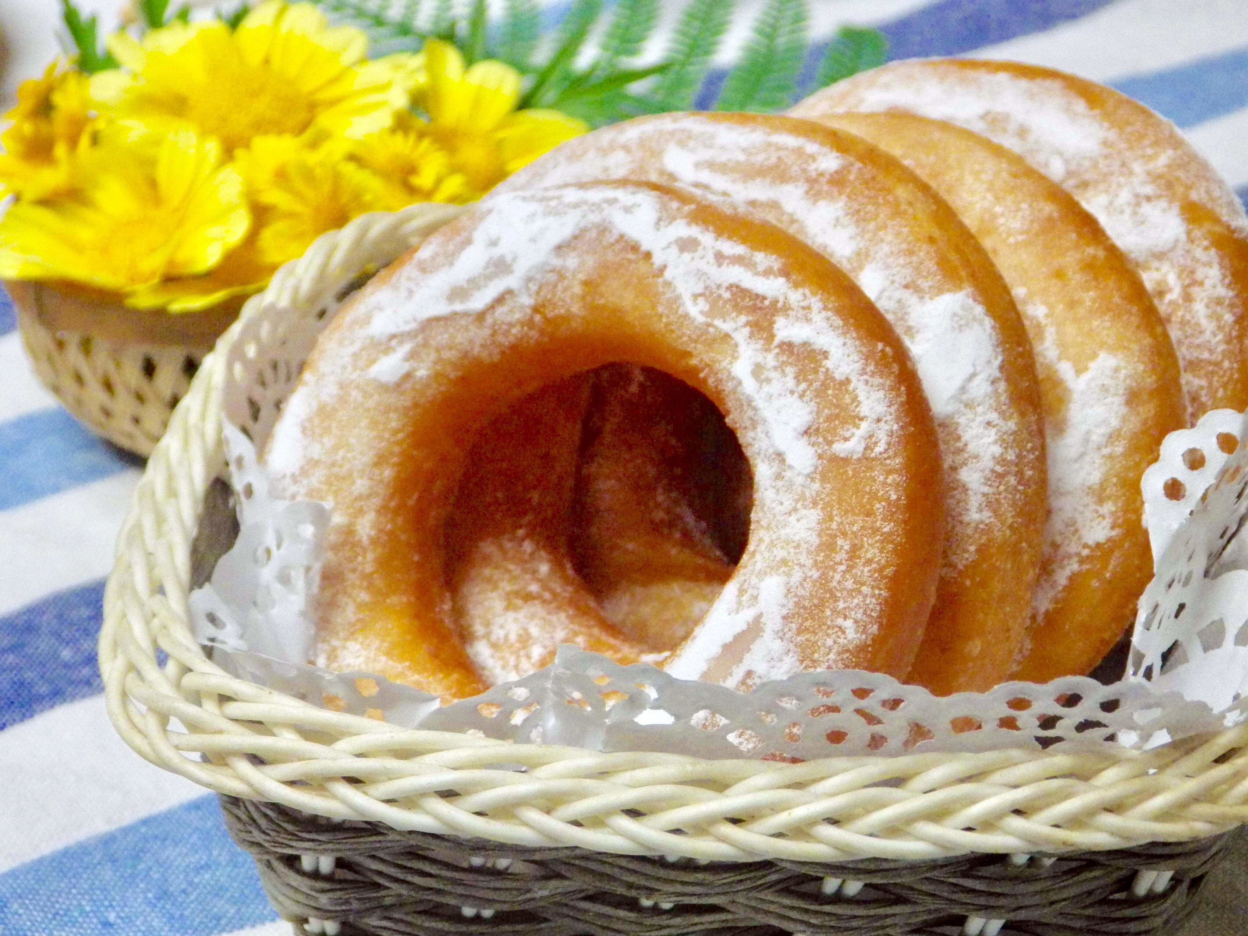 用粗粮小米做成的甜甜圈,第一口咬下去就停不下来!