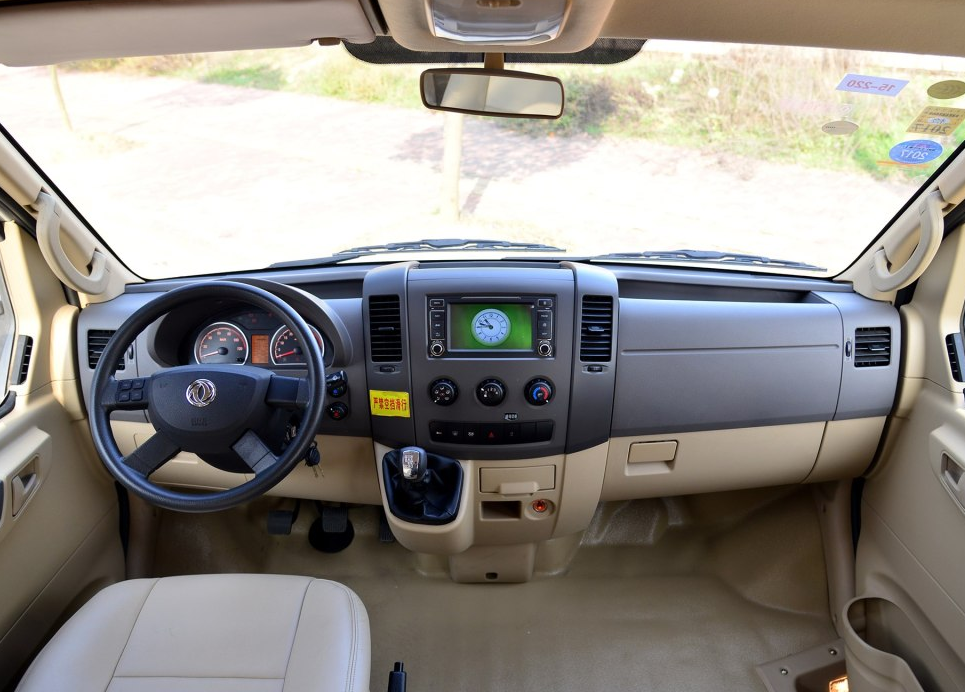 御风ev2015款 商旅之星豪华版,方向盘操控特别爽,转