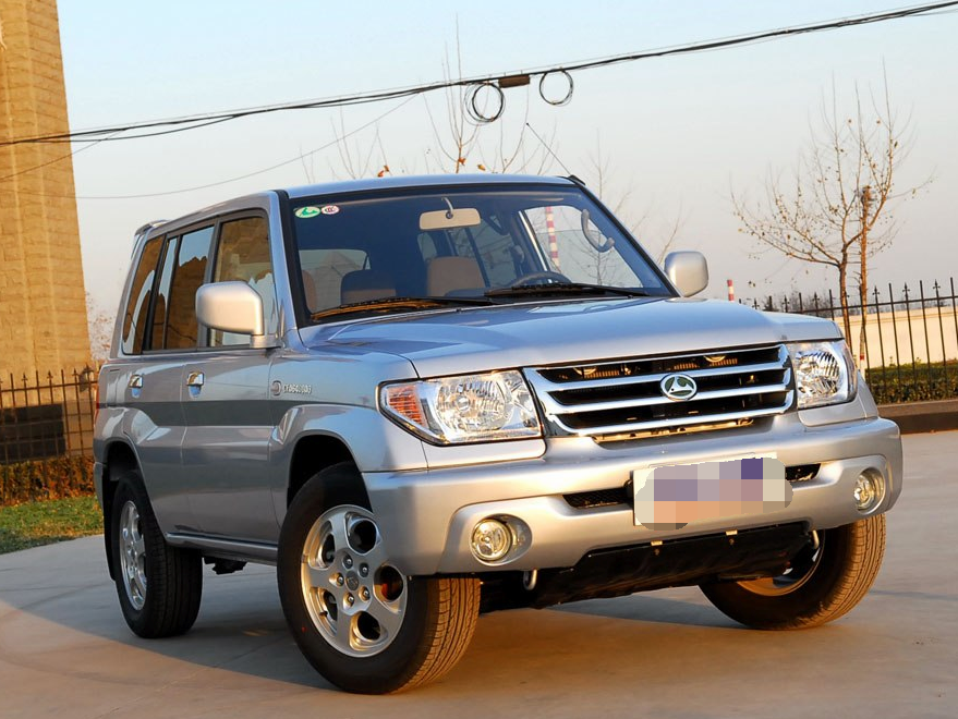 辨识度很不错的猎豹-飞腾,造型非常新颖,满满的科技感!