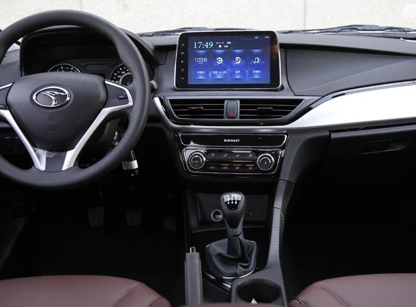 浅谈家用代步十分方便的东南a5翼舞 手动豪华版 国v的简单欣赏