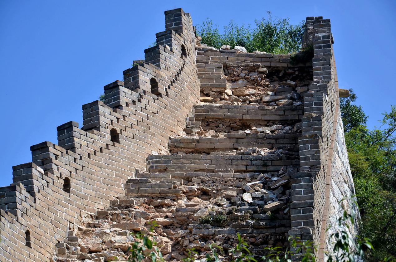 秦始皇修建为什么要修建长城,修长城花了多少钱?