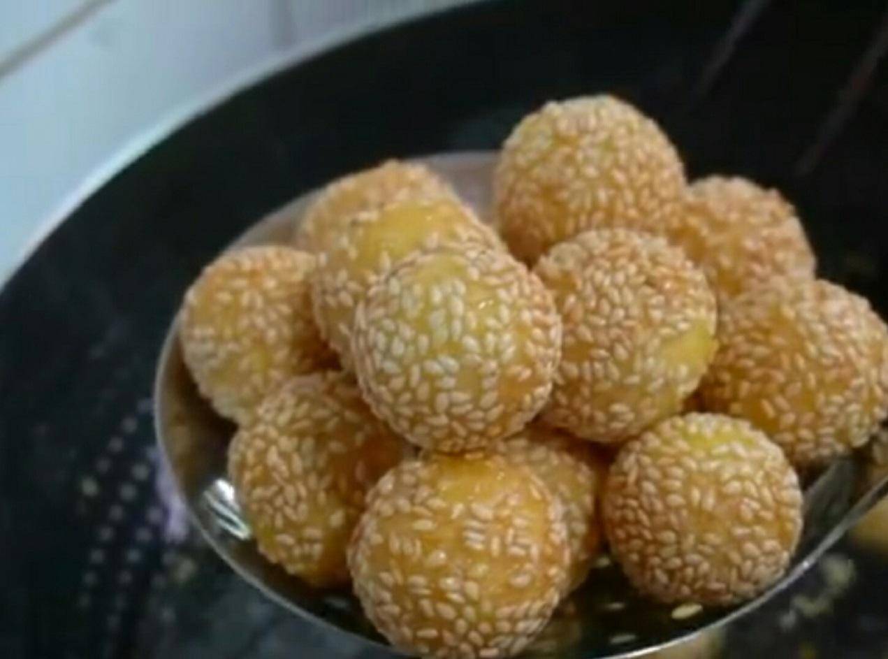 教你在家做街边"网红零食",一盆糯米粉一把芝麻,做法超简单!