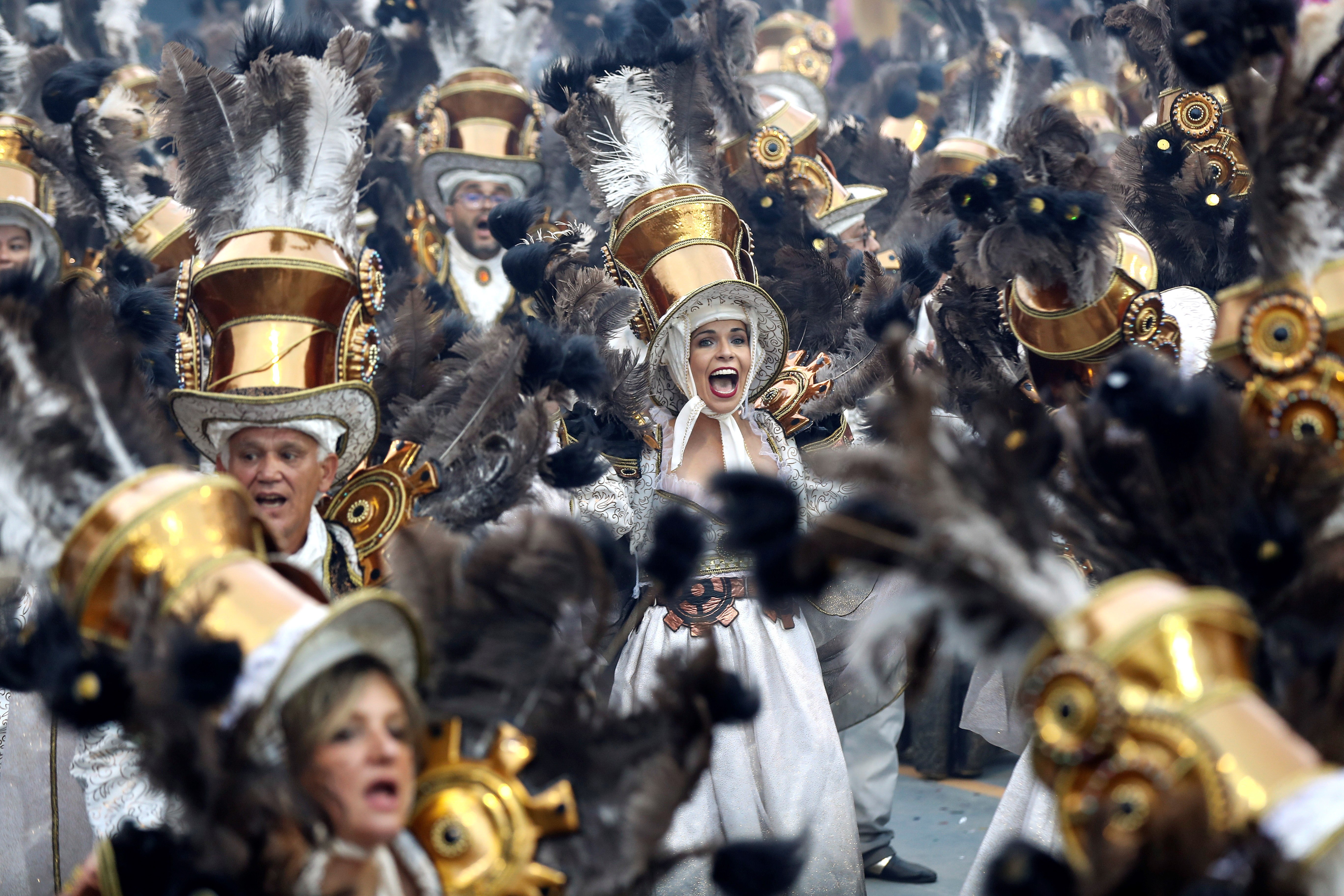 巴西狂欢节继续进行(49)