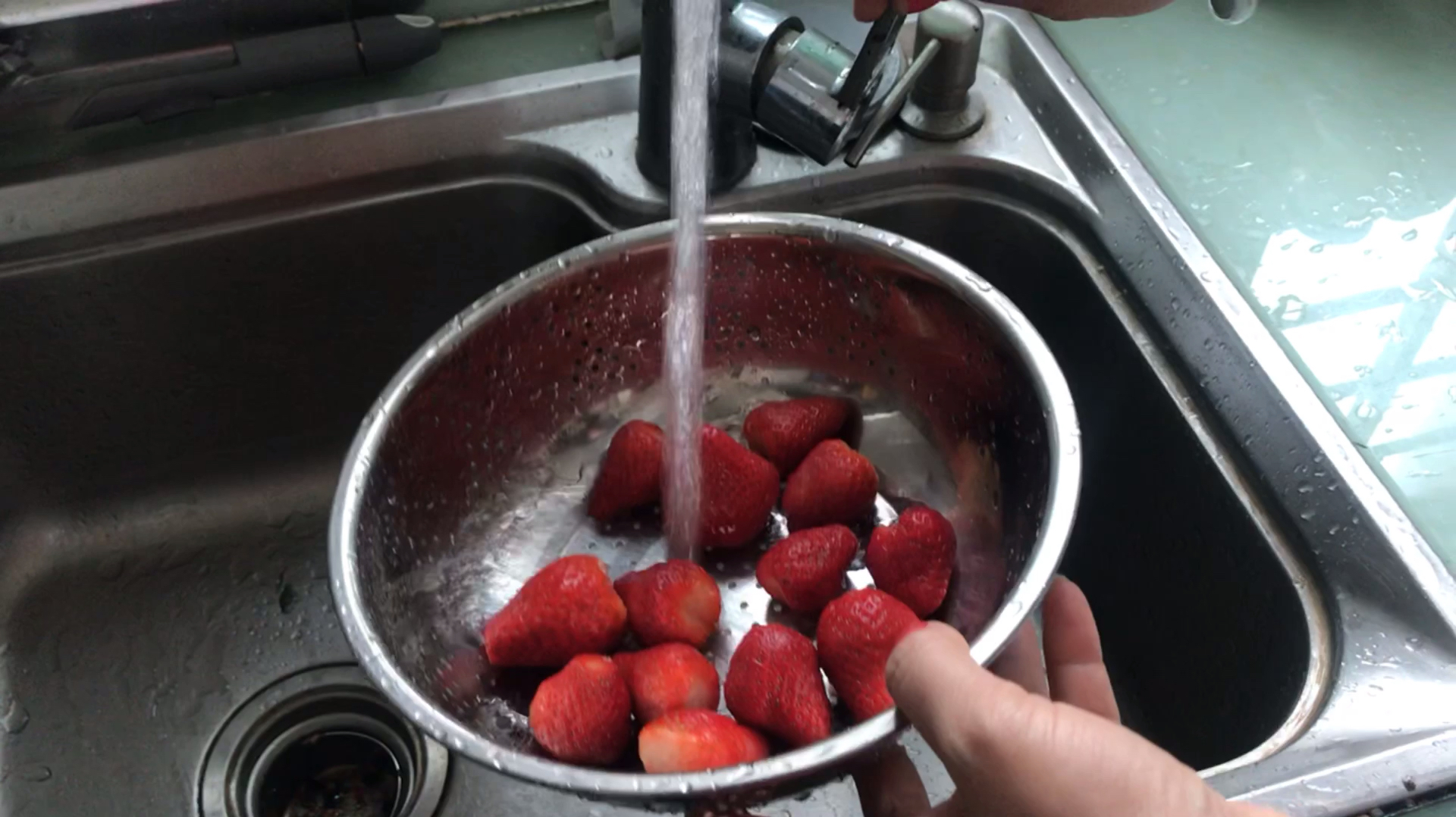 今天在家给我的二憨做一个水果沙拉,垂涎欲滴,太诱人了!