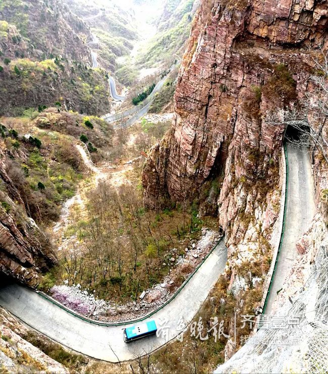 伊焦点|壮观惊险!俯瞰太行回龙挂壁公路