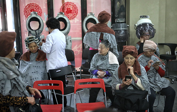 "二月二 龙抬头"四联美发顾客盈门