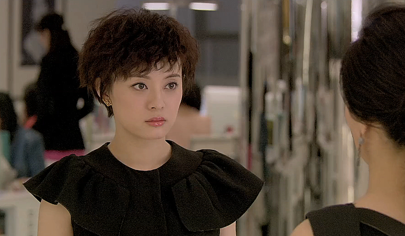 孙俪在《辣妈正传》中的唯美剧照,百变造型抢眼!