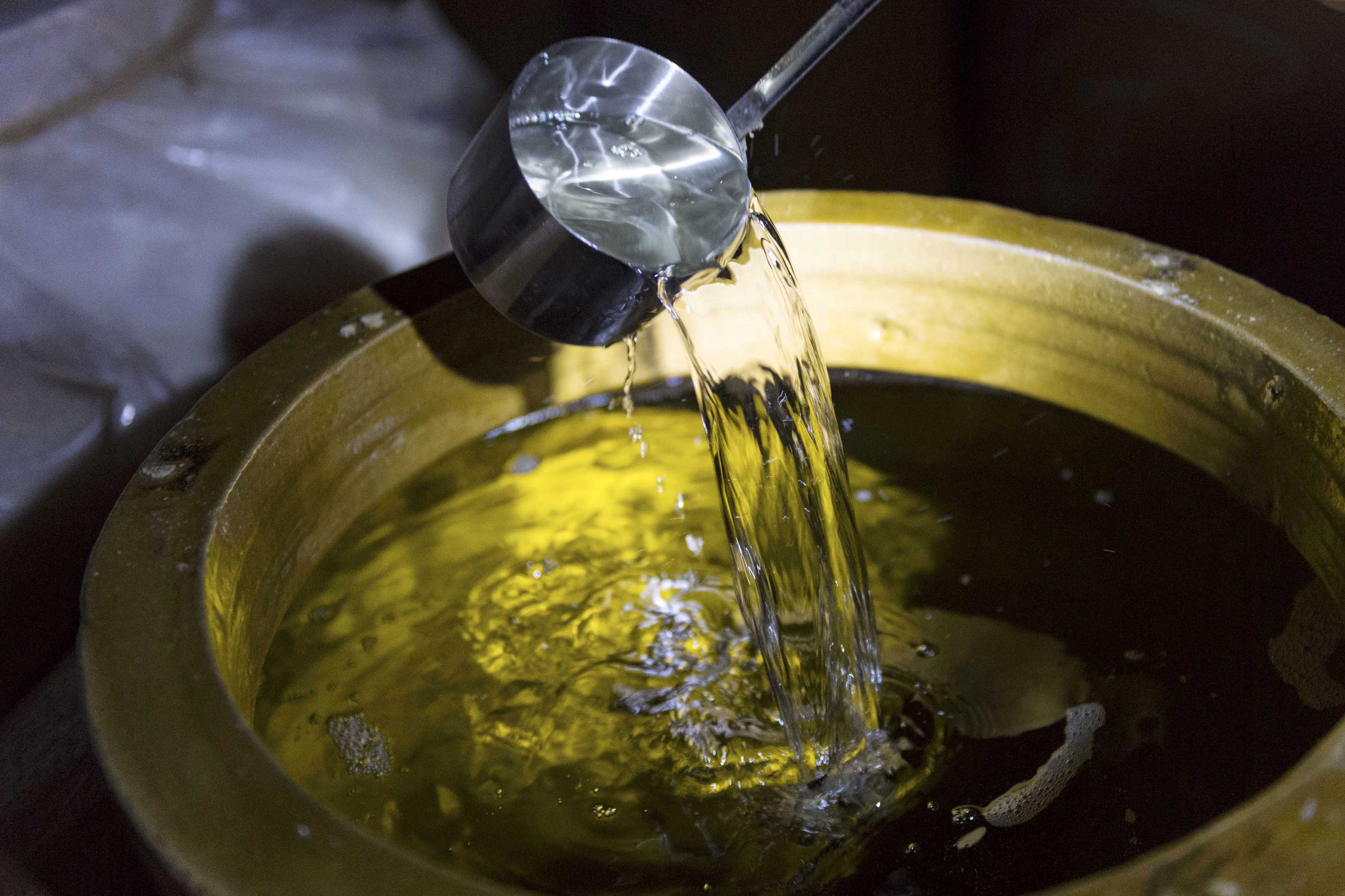 贵州仁怀:赤水河畔酿酒忙(7)