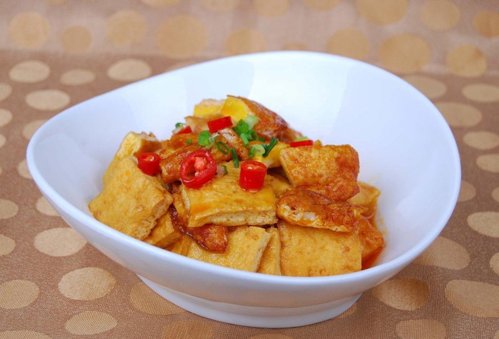 煎豆腐时,直接就下油锅?少了这1步,难怪豆腐易碎,又粘锅