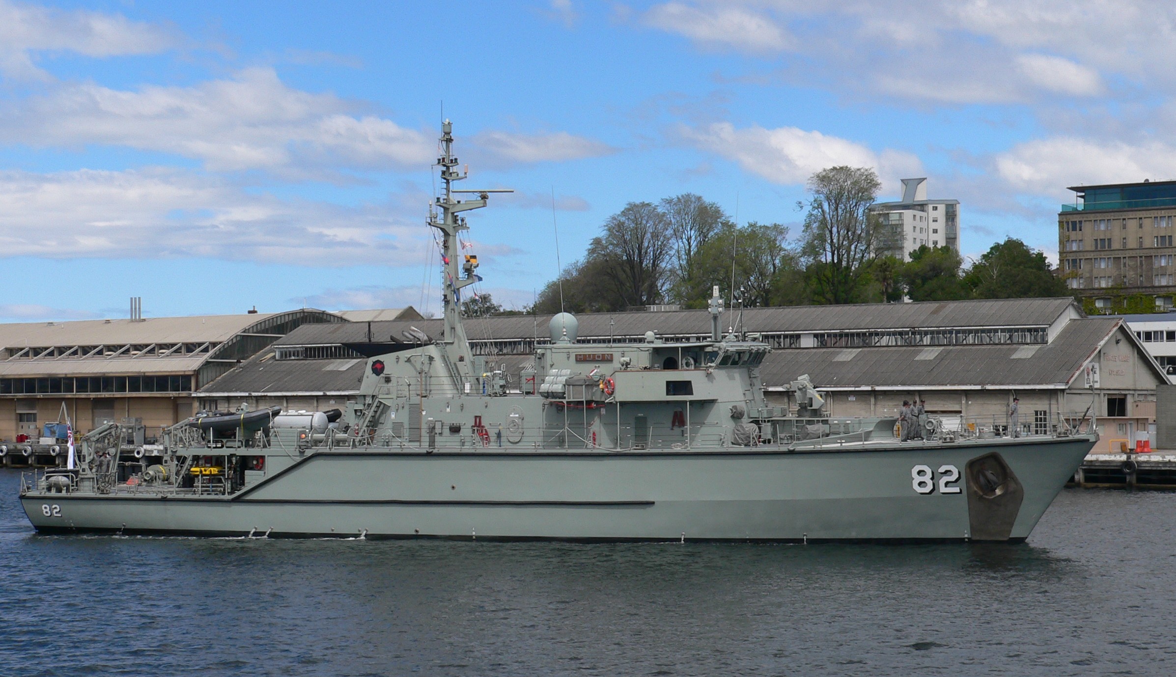 俄罗斯四大舰队派往中东地区,美军乖乖示弱,停止对叙利亚开战