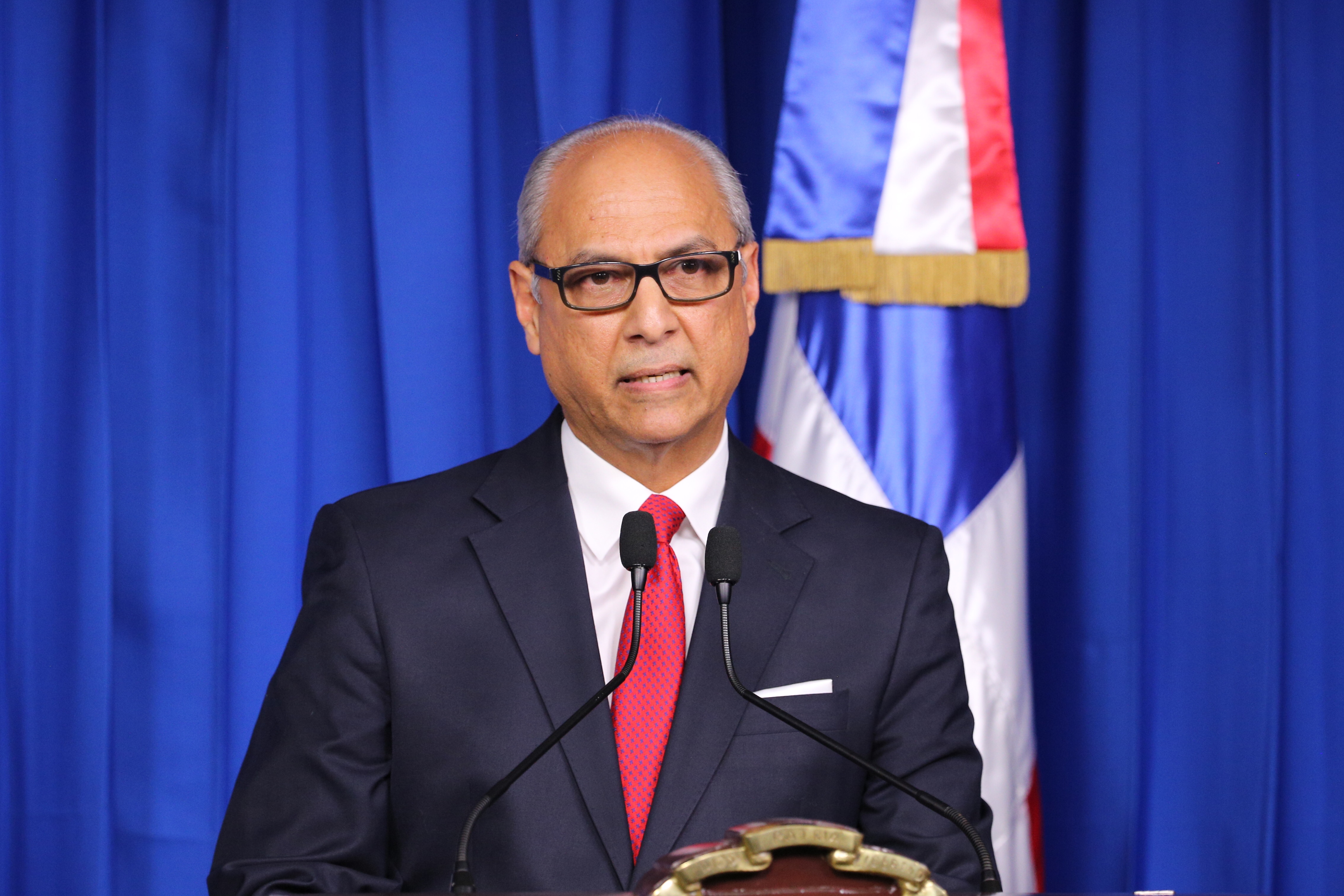 多米尼加宣布同中国建交(2)