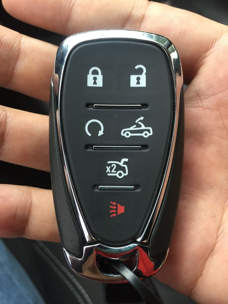 汽车电子钥匙都隐藏了哪些功能,突然没电怎么办,这篇文章告诉你