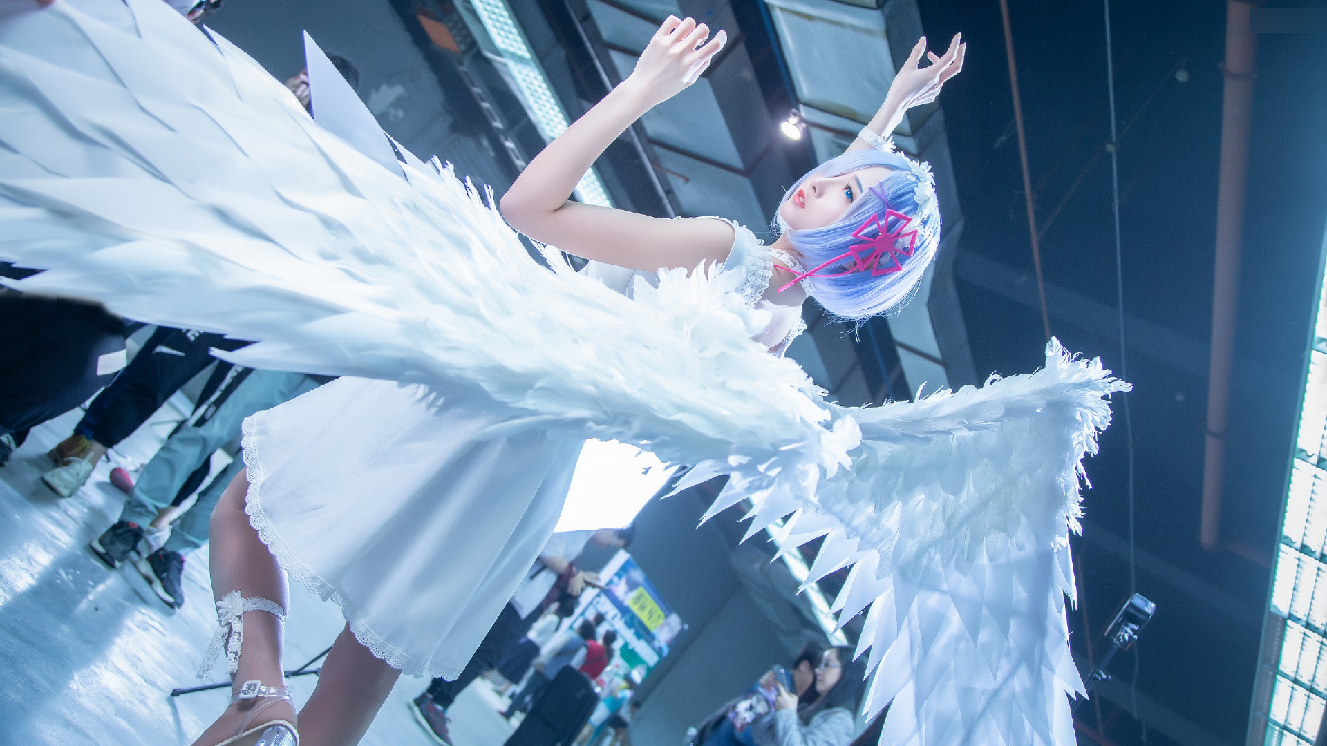 国人可爱coser:蜜玲珑扮演的雷姆