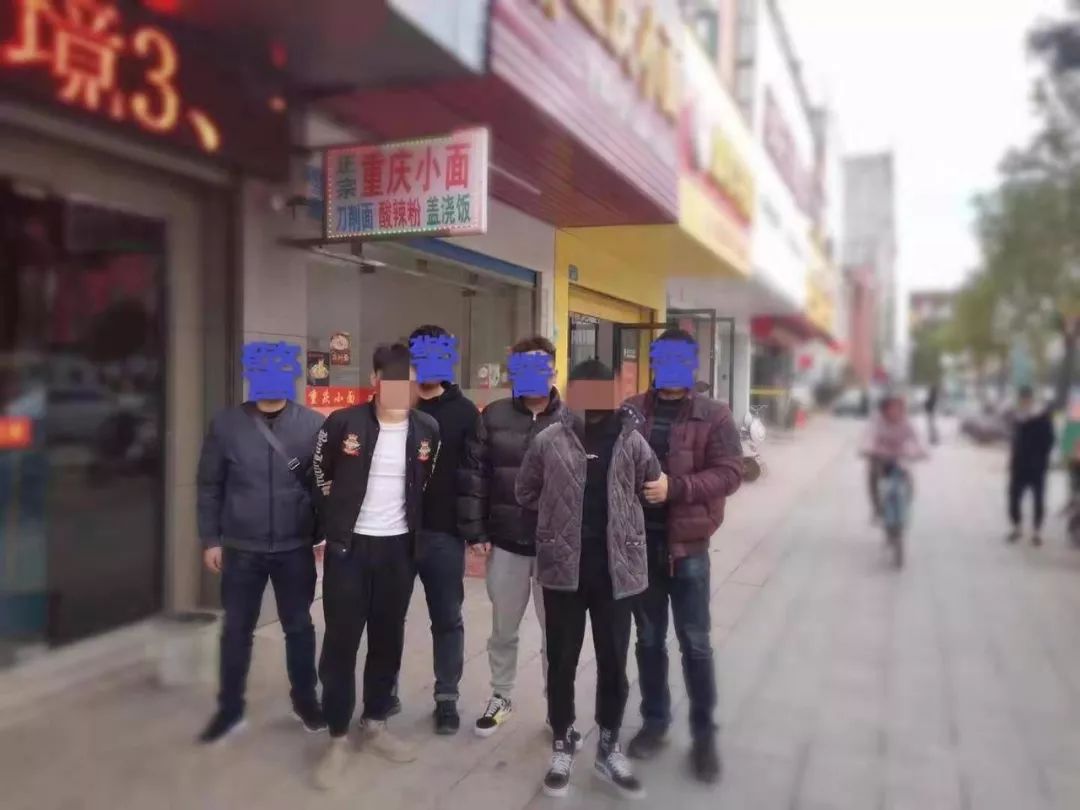 上饶余干街上有人抢手机,三天后警察将两名嫌疑人抓获