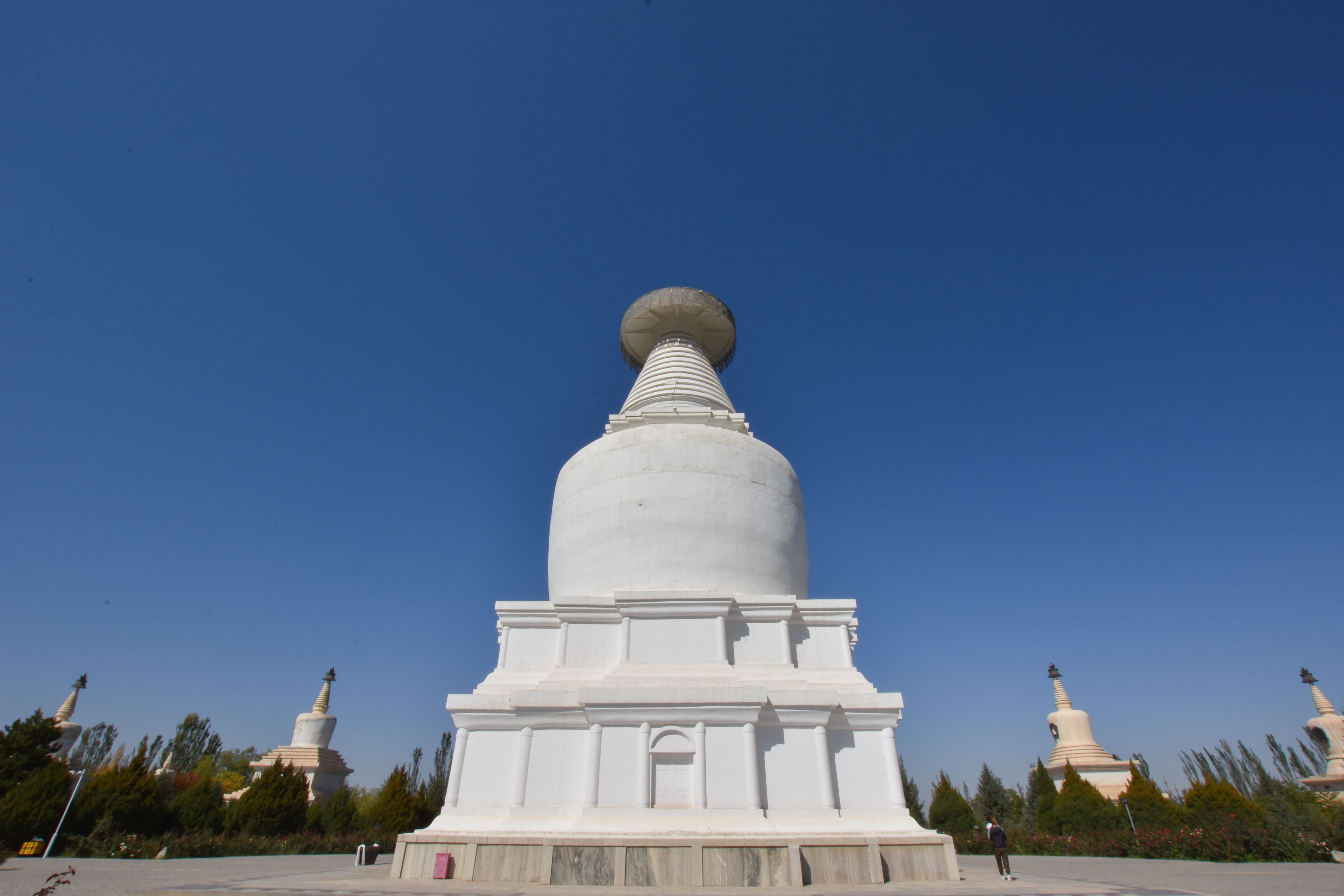 甘肃的一座藏传佛寺,讲述了700多年前统一西藏的伟大历史