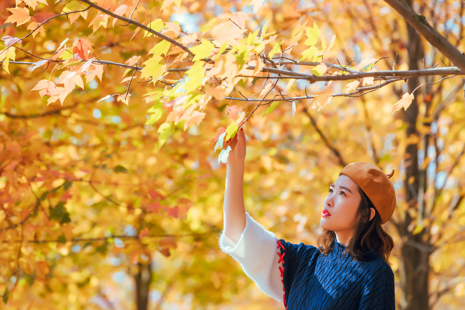 人像拍照:秋天树林学会这样拍人像照,照片惊艳整个朋友圈