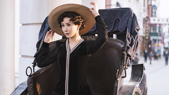 剧情开始,胡静化身资家保姆如意婶