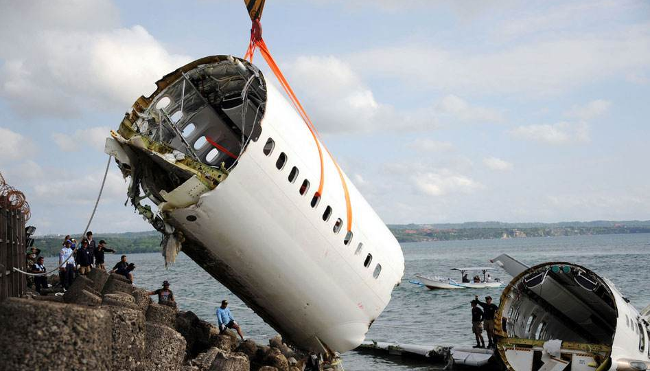 印尼189人特大空难!狮航jt610客机坠毁前,机长曾发回一段录音