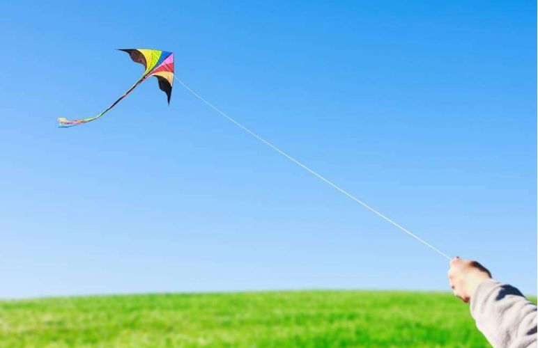 风筝的线跟风筝究竟是真爱还是世仇?