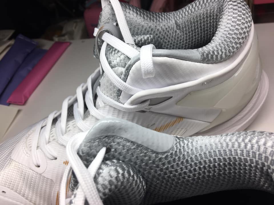 亚瑟士篮球鞋asics gelburst 24评测