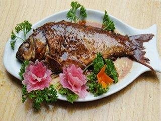 鱼肉鲜美,鱼刺酥香,河南濮阳当地的名菜,濮阳糟鱼