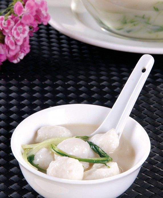 这就是山东|烟台鱼丸汤,好一个"鲜"字了得!
