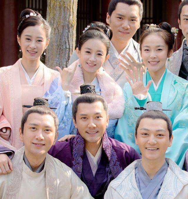 《知否》大小演员长相都是照着找的,长得最像的是他俩!