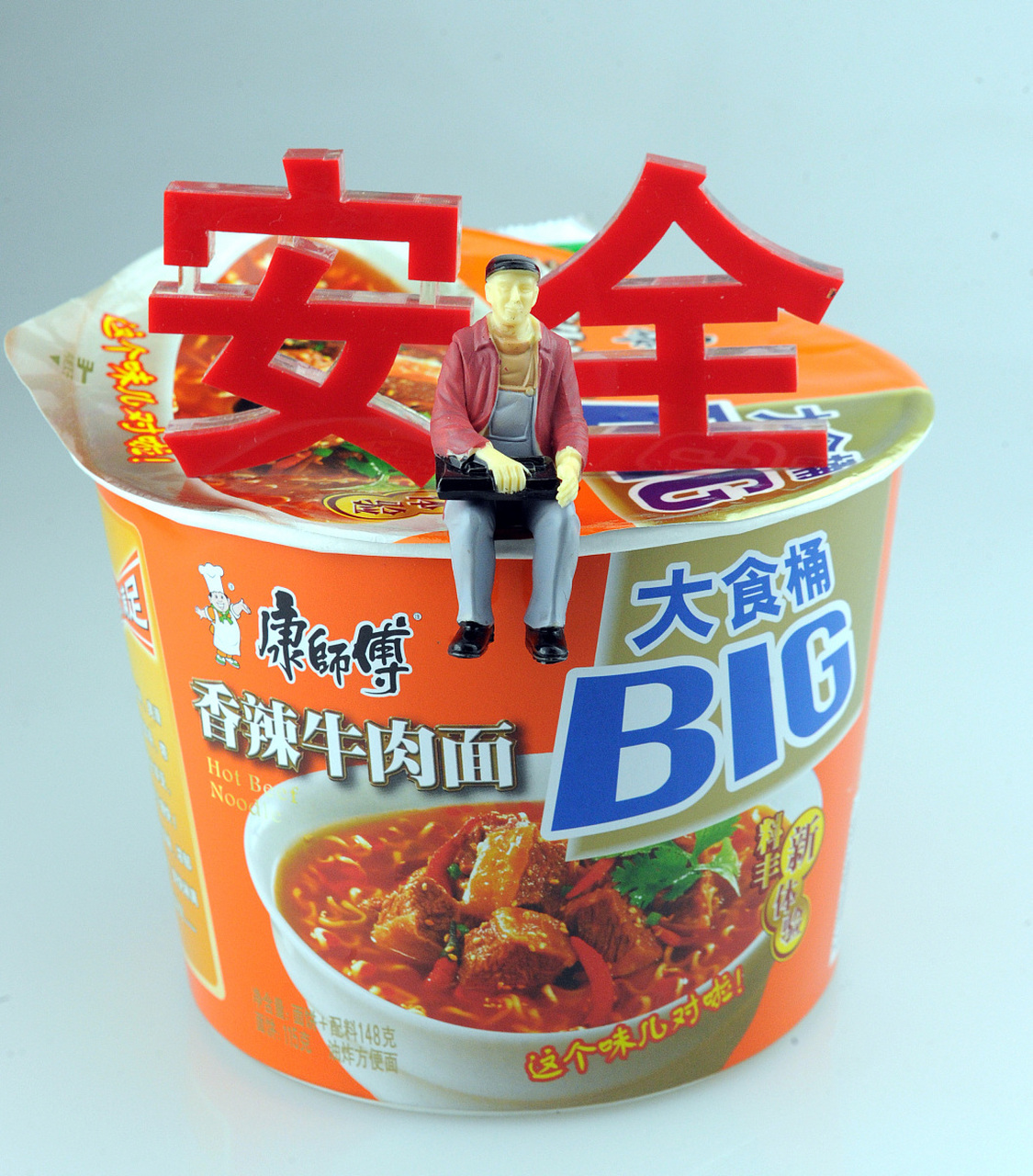 康师傅方便面是中国著名的方便面品牌之一,口味丰富,价格适中,生产